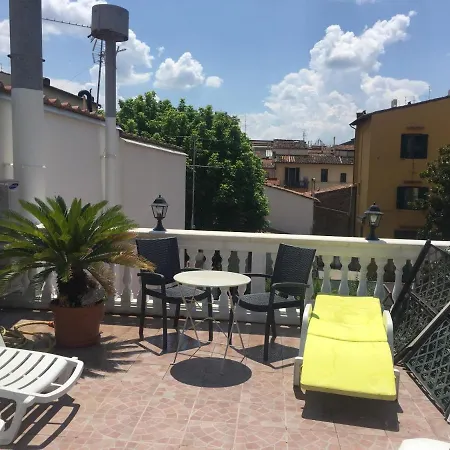 Art Garden Zanobi Apartman *